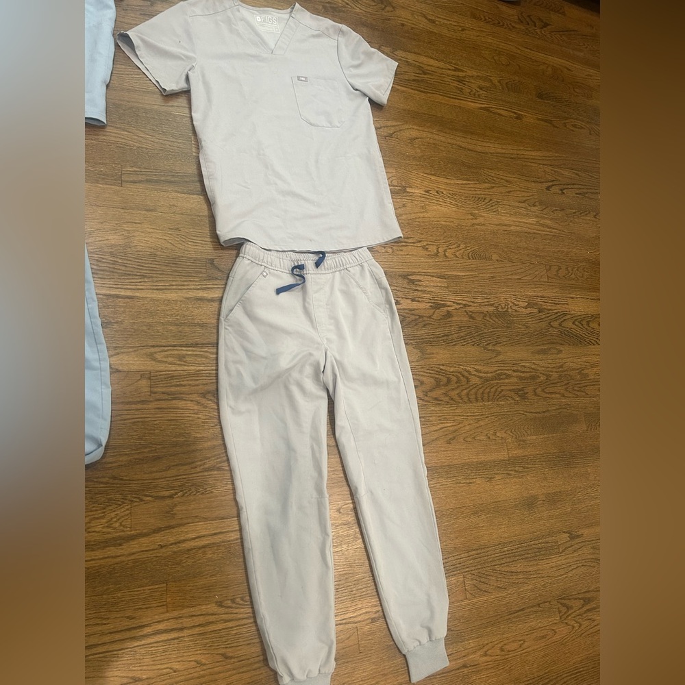 Light Gray Scrub Set